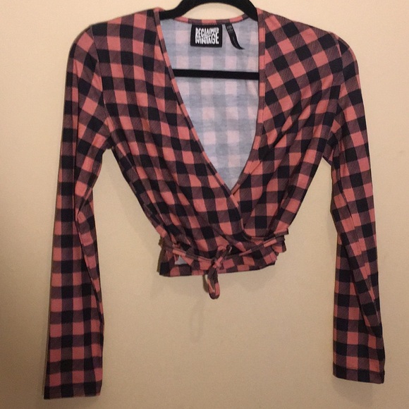 Long sleeve wrap crop top - Picture 2 of 4